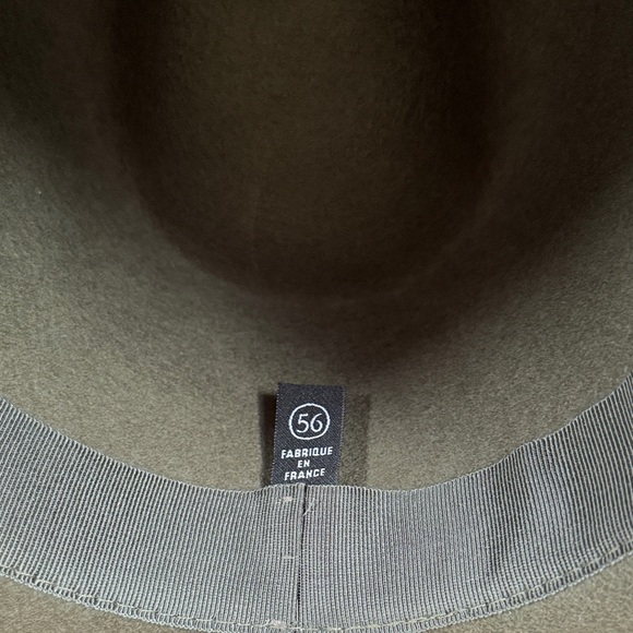 Elegant Olive Fedora Hat with Gold Accent - Picture 5 of 5